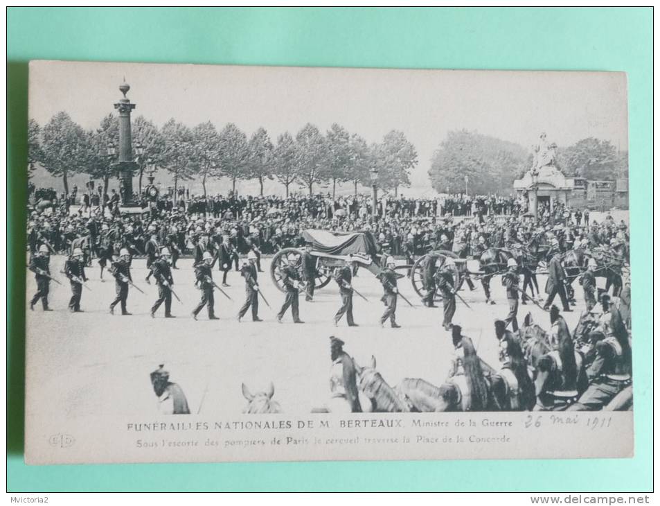 PARIS , Le 26 Mai 1911, Funérailles Nationales De Mr BERTEAUX , Ministre De La Guerre - Other & Unclassified