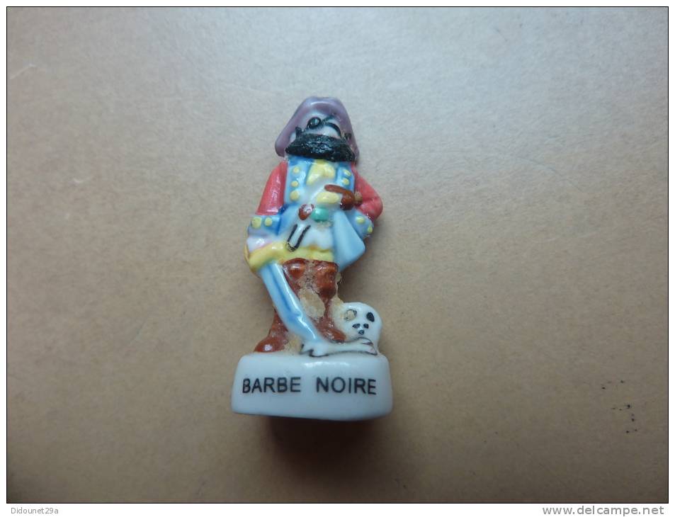 Fève "BARBE NOIRE" - Characters