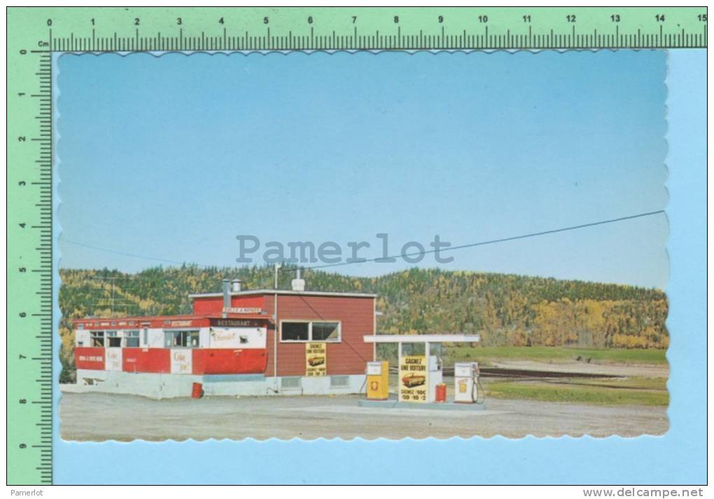 Quebec Canada  ( Station D´essence à La Roulotte Chez Charlot à Bic Cte Rimouski  )Post Card Carte Postale 2scan - Rimouski