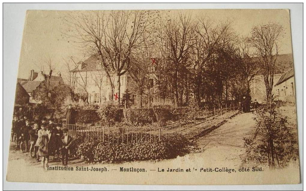 CPA Institution Saint Joseph Montluçon Jardin Et Petit Collége Cotés Sud Groupe Enfants - Montlucon