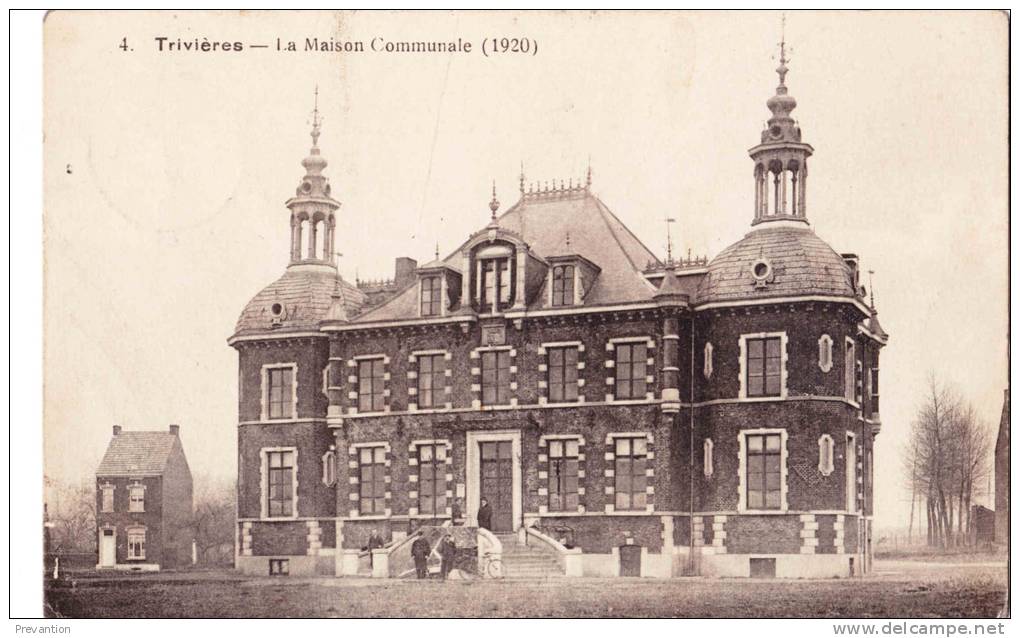 TRIVIERES - La Maison Communale (1920) - La Louvière