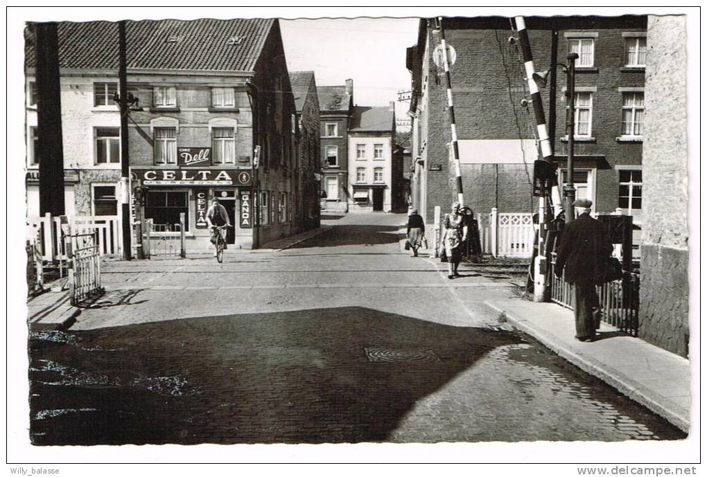 Postkaart / Carte Postale "Carte Vues - Bouffioulx - Le Centre" - Châtelet