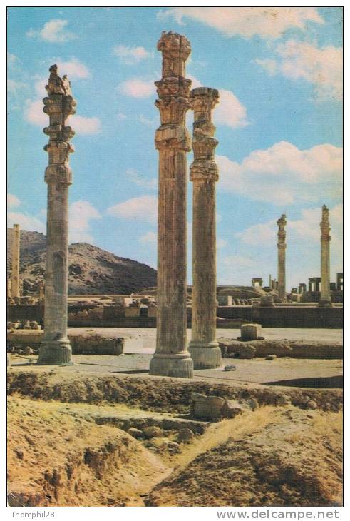 IRAN - SHIRAZ - PERSPOLIS - Circulée En 1972, 2 Scans - Iran