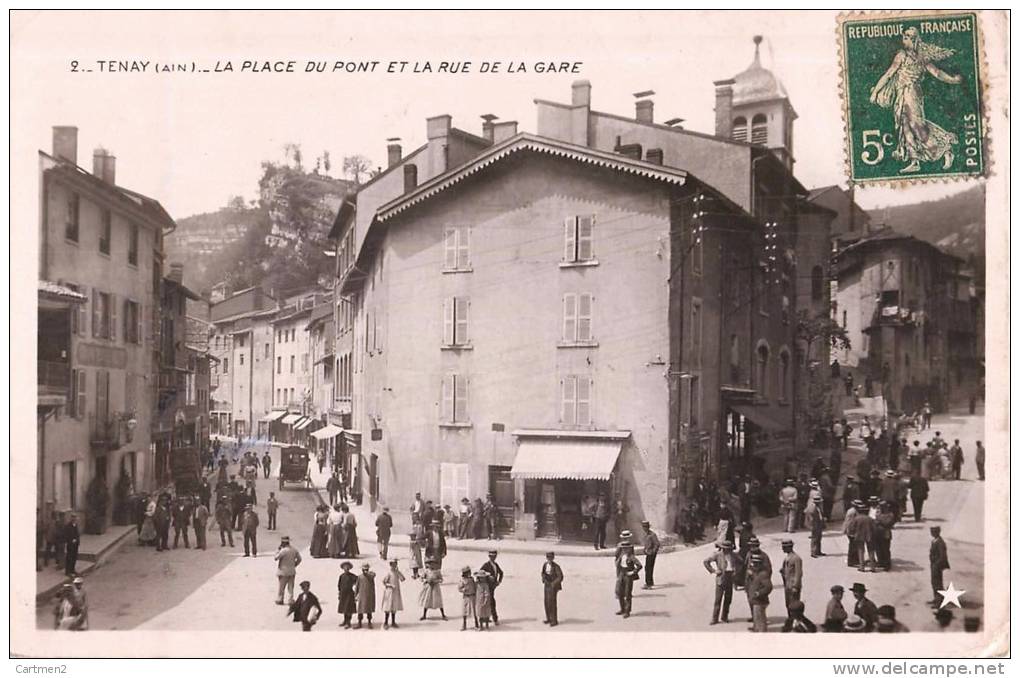 TENAY LA PLACE DU PONT ET LA RUE DE LA GARE ANIMEE 01 AIN - Non Classés