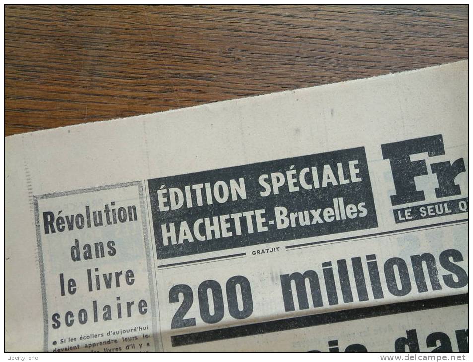 HACHETTE - PK CP LOT de EXPO 58 ( Pavillon de la Librairie / France Soir etc...) Anno 1958 ( voir photo pour detail) !