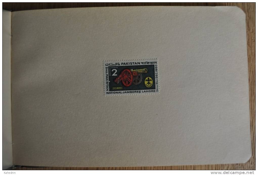 Pakistan 1960 - 1964, Several Unused Stamps In A Small Book - Pakistan