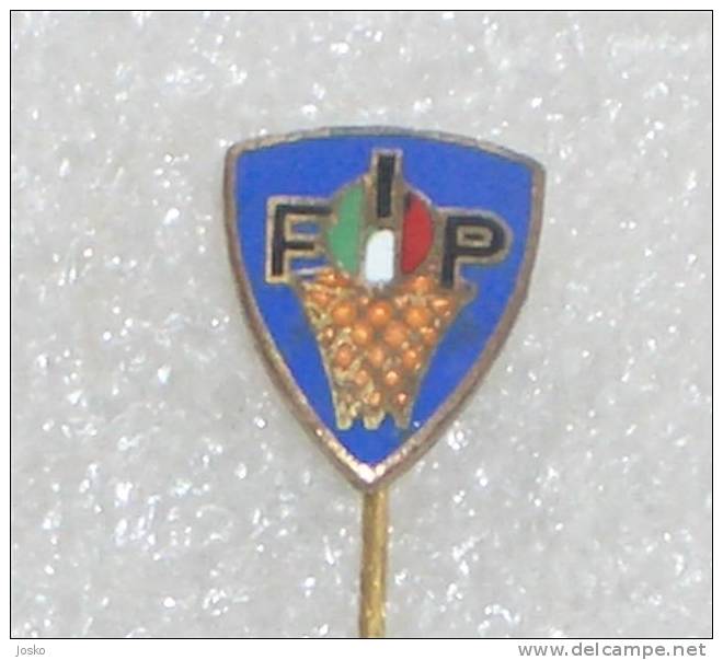 ITALY BASKETBALL FEDERATION - Old Enamel Pin Badge * Basket-ball Baloncesto Pallacanestro Distintivo Abzeichen Italia - Basketball