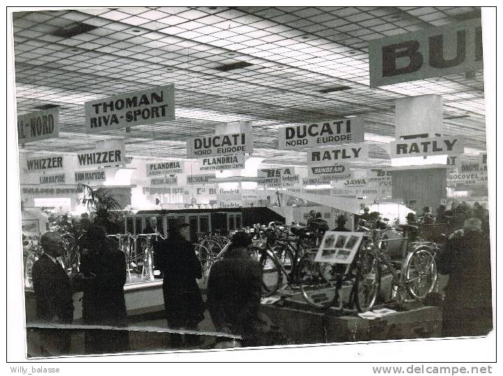 Photo Documents : Salon Du Cycle De Gand - Fédération Nationale Des Détaillants Du Cycle - Ciclismo