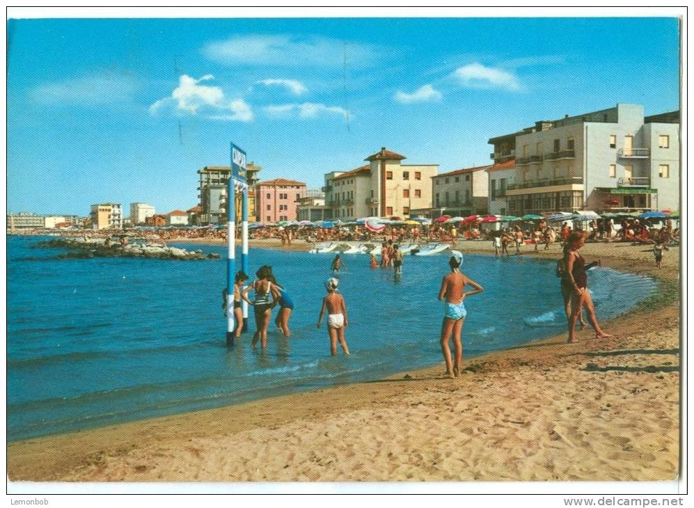 Italy, VISERBA DI RIMINI, Alberghi Direttamente Sul Mare, 1968 Used Postcard [13771] - Rimini