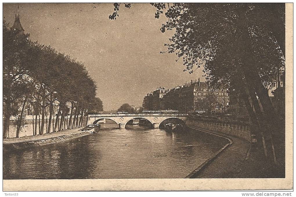 PARIS  - 75 -  Le Quai Des Grands Augustins Et Pont Saint Michel   -zzz - Autres Monuments, édifices