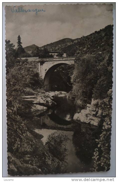 30 : Valleraugue - Le Pont D´Auchinié - Les Bignones - Valleraugue
