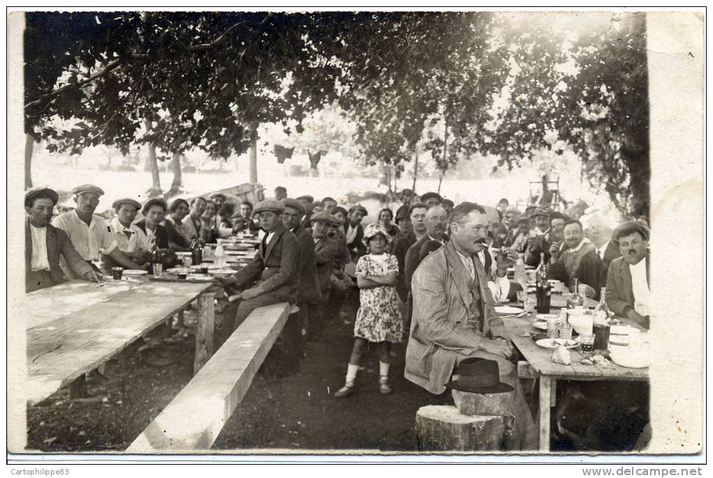 VAR 83 AMPUS GROUPE DE PERSONNES D´AMPUS  FAMILLE CHARRIER - Autres & Non Classés