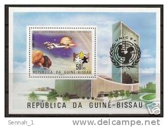 Guinea-Bissau: 'UFO In Space - Unicef - UNO, 1979', Mi. Bl. 140 A; Yv. BF 20 ** - Africa