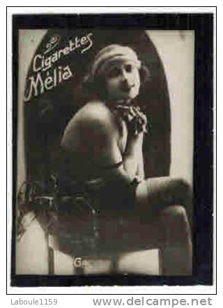 CHROMO EROTIQUE FEMMES ARTISTE PIN UP Cigarettes MELIA  : " GACIER " - Melia