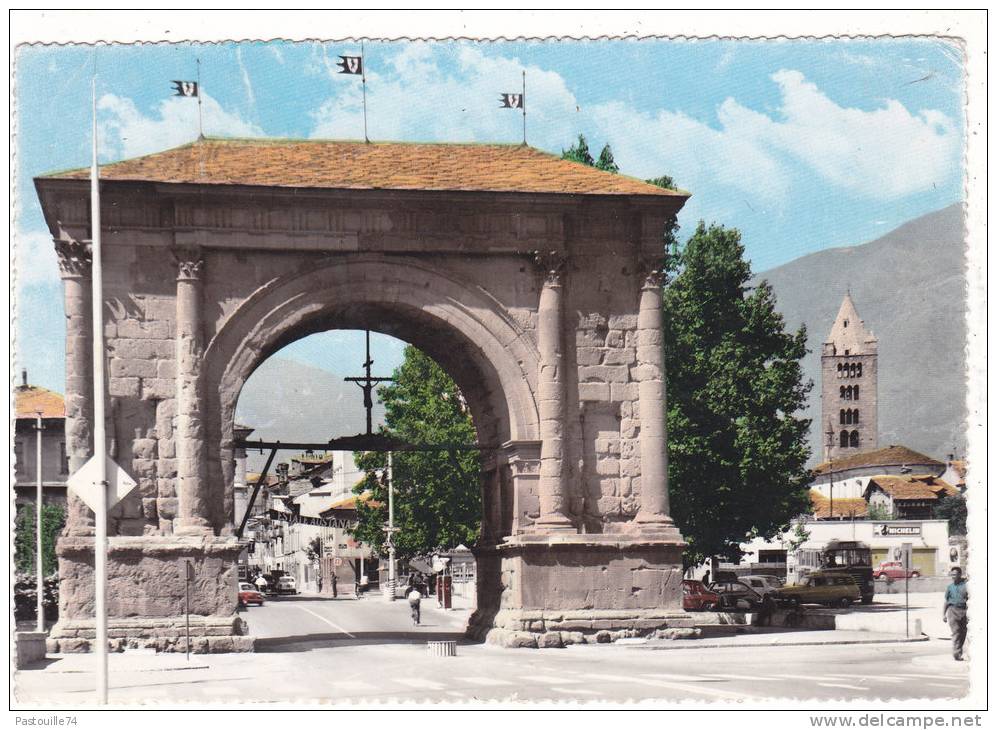 AOSTA  -  Arco  Cesare   Augusto  (Anno  24  A.  C.) - Aosta