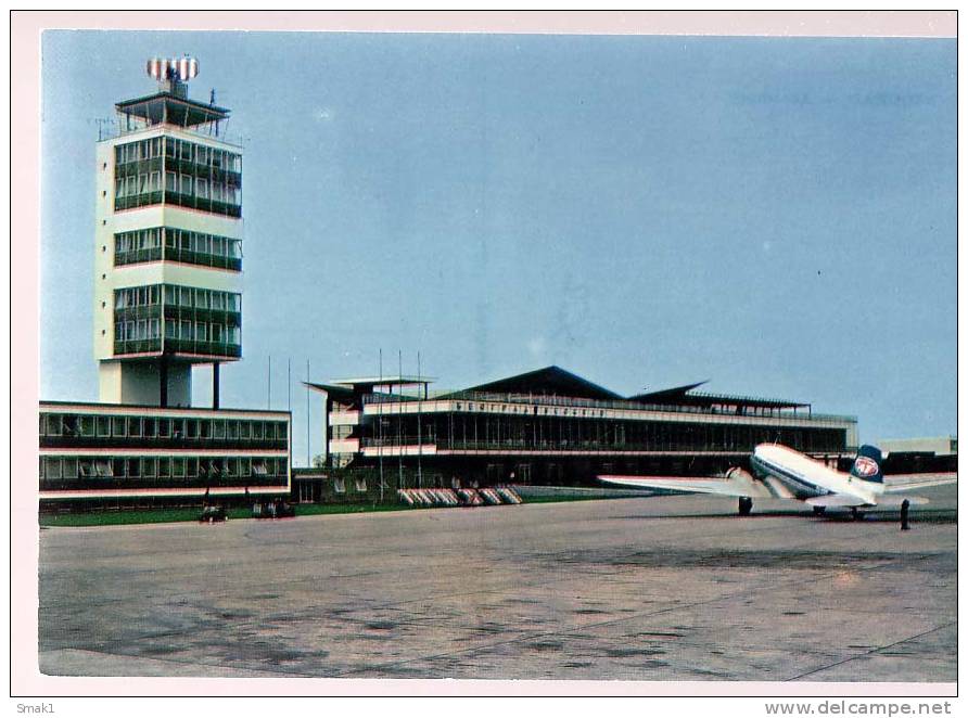 BEOGRAD AIRPORT AERODROM BIG FORMAT POSTCARD - 1946-....: Moderne