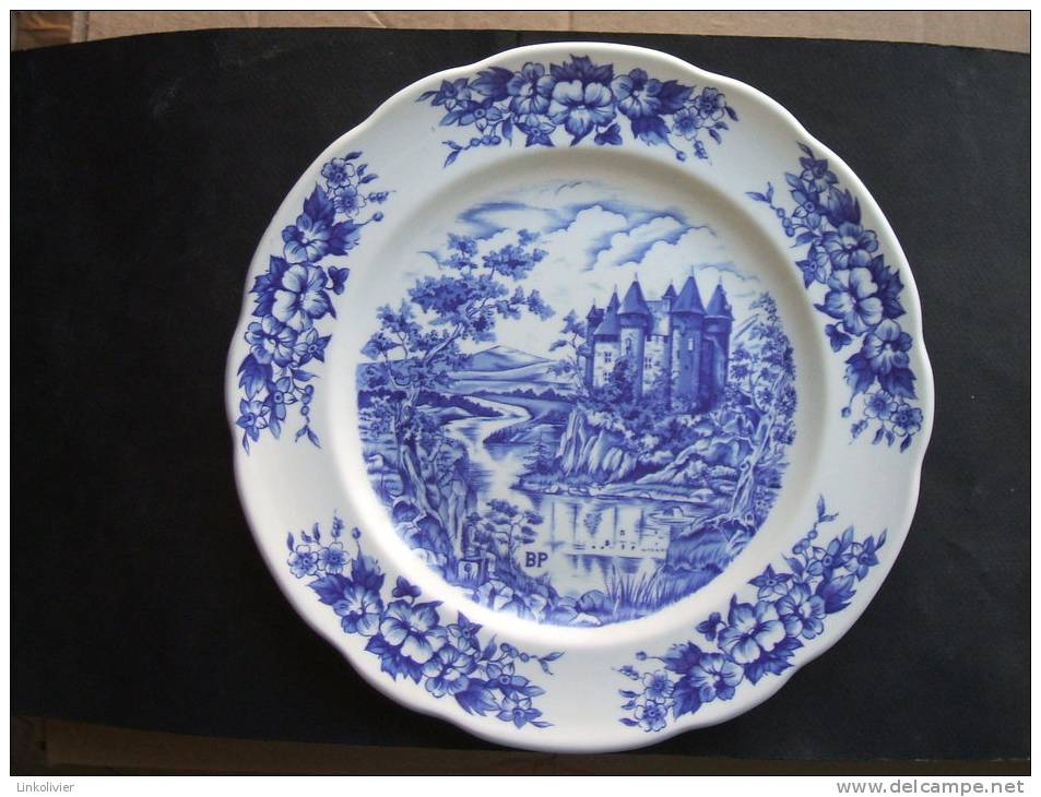 ASSIETTE publicitaire BP en porcelaine - Décor château