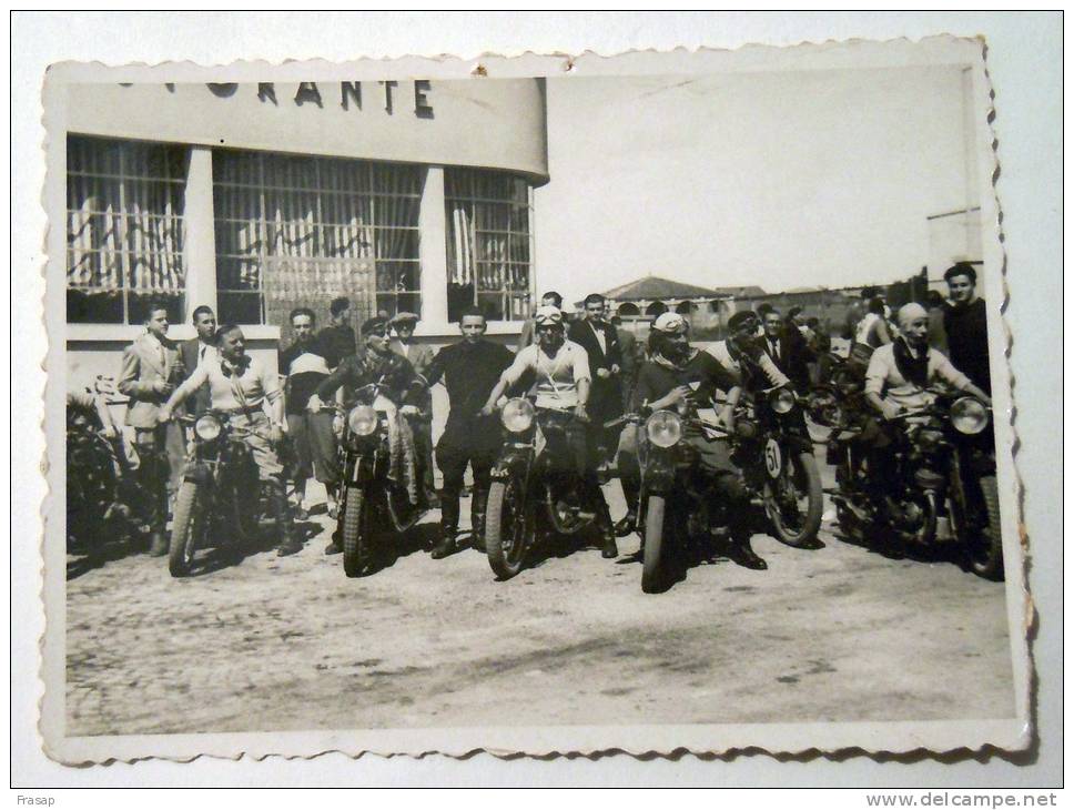 PICCOLA FOTO MOTO----    MOTO RADUNO ......  ANNI 40 FASCISMO - Cyclisme