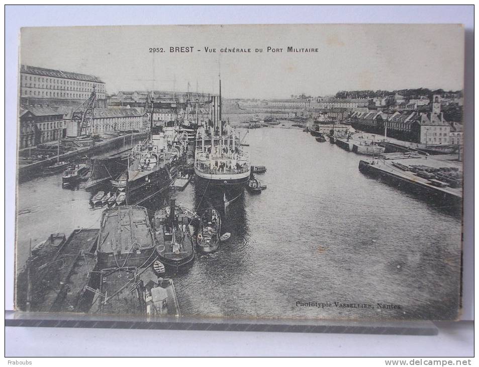 (29) - BREST - VUE GENERALE DU PORT MILITAIRE - BATEAUX - 1916 - Brest