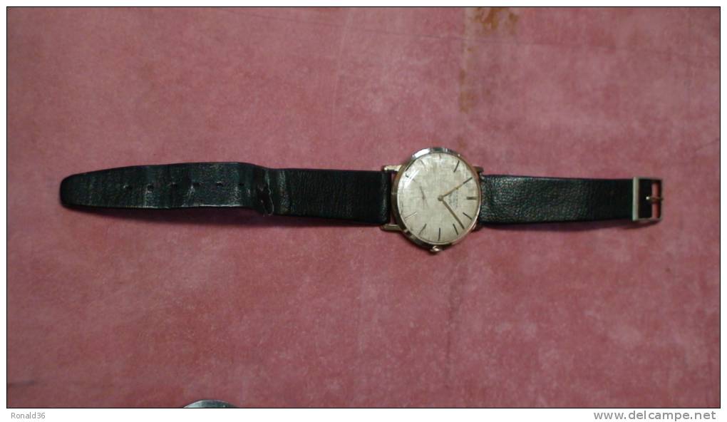 Montre Bracelet TRESSIA 17 RUBIS  Fabrication SUISSE Boitier Acier Dia 34 Mm ULTRA FLAT Chiffre Doré Pièce D´origine - Watches: Old