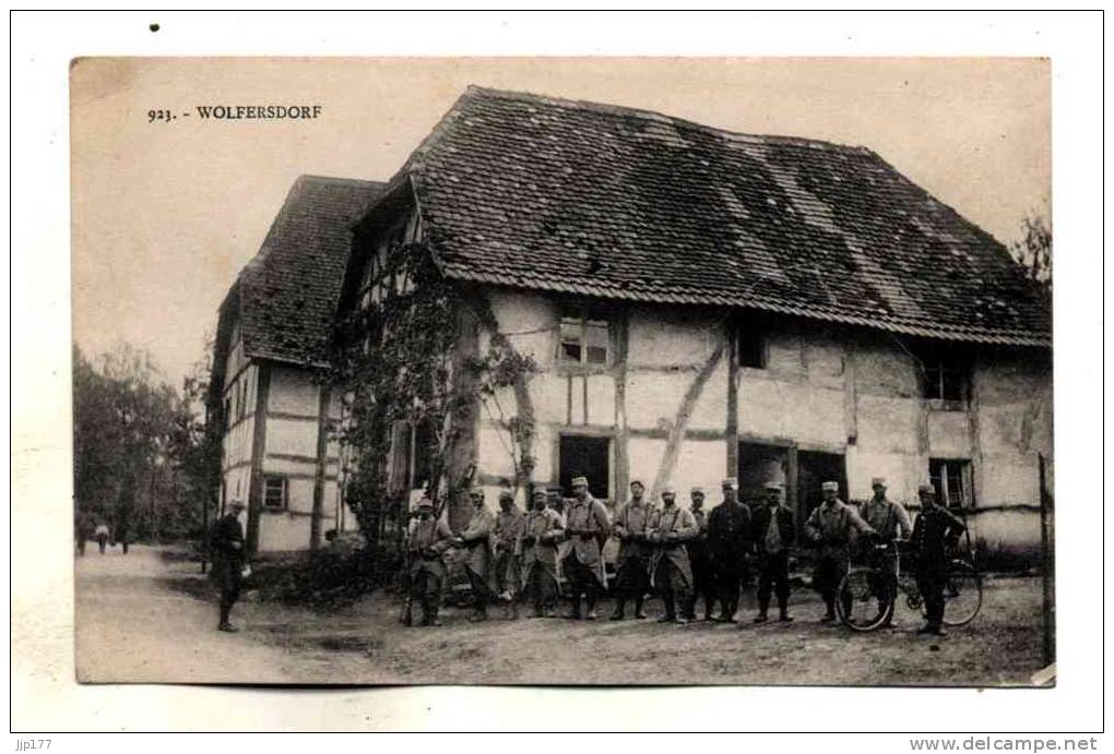 Wolfersdorf Groupe De Soldats Francais Devant Une Ferme Ecrite En 1916 Pres Cernay Canton Dannemarie Edit Chadourne - Cernay