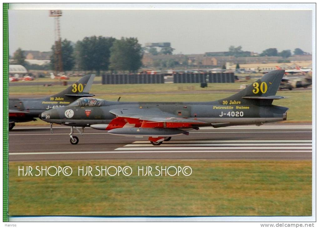 Privataufnahmen: Hawker Hunter 30 Jahre Patrouille Suisse, 1994/1995 In UK, Die Letzte Vorführung Mit Der Hunter. - Aviation