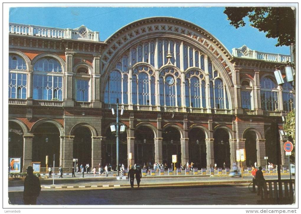 Italy, Torino, Porta Nuova Stazione Centrale, Used Postcard [13799] - Stazione Porta Nuova