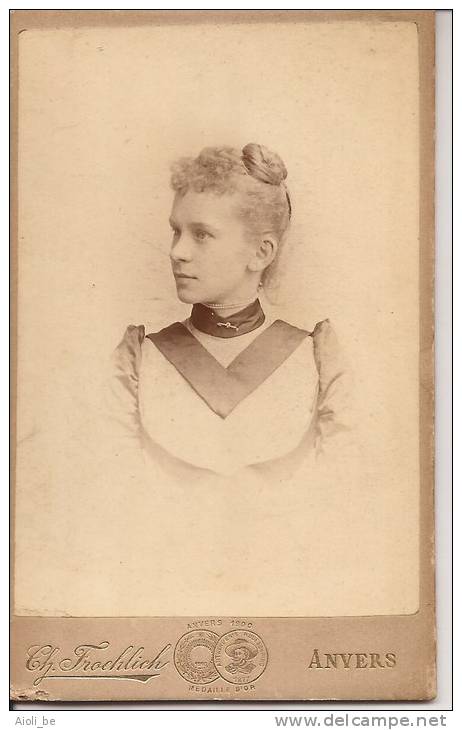 Jeune Fille  ( Famille Mortier) Photo" CH. Froehlich" 20, Rue De La Commune Anvers - Anciennes (Av. 1900)