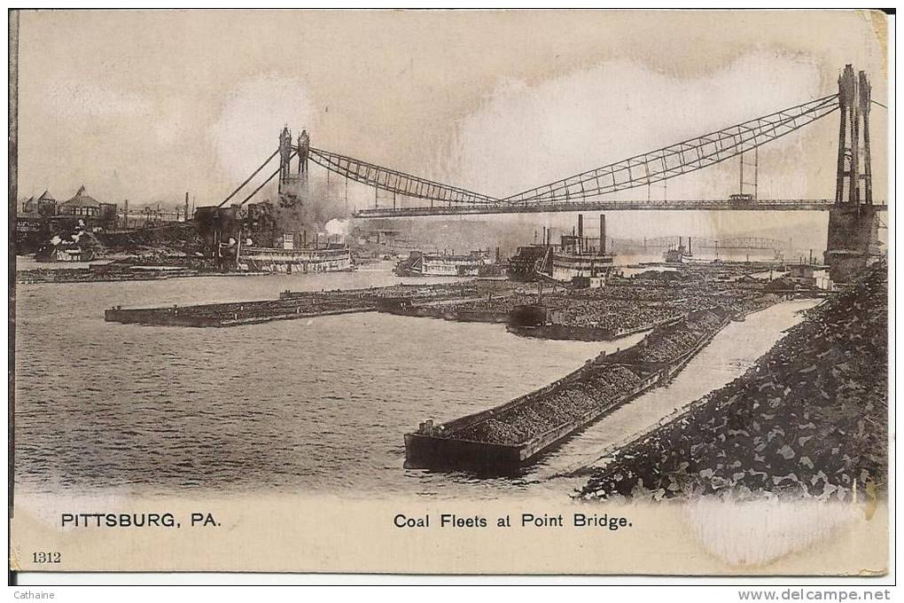 ETATS UNIS . PITTSBURG PA. COAL FLEETS AT POINT BRIDGE  . LE REMORQUEUR - Pittsburgh