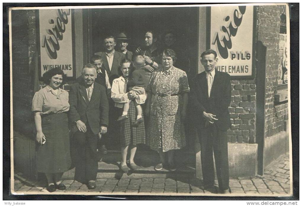 Photo "Boitsfort - Rue Du Curé - Coin Rue De Liège - Café Du Bon Coin 1950" - Autres & Non Classés