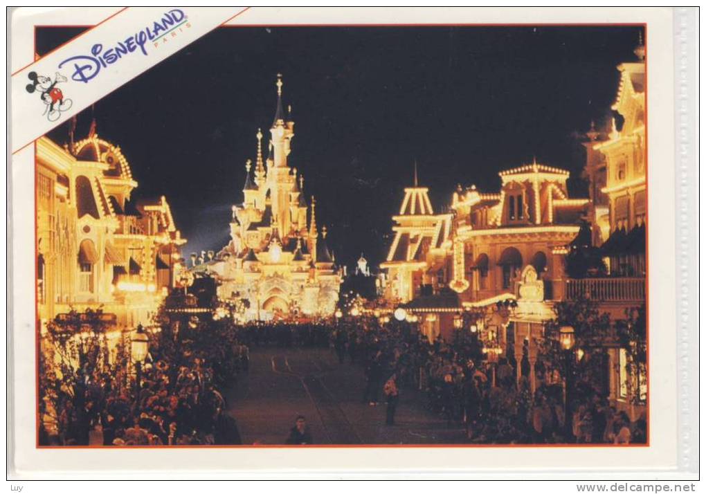 DISNEYLAND PARIS - Main Street, USA , 1992 - Disneyland