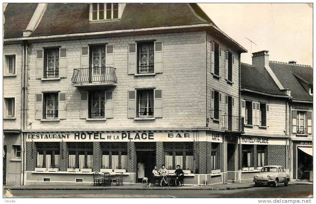 Réf : A -13- 2687 :  Thury Harcourt Hôtel De La Place - Thury Harcourt