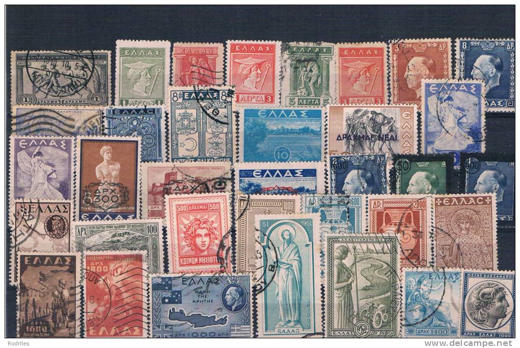 Grecia. Tres Fichas Conteniendo 96 Sellos De Grecia Diferentes Epocas Y Con Muchos Usados - Used Stamps