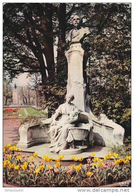 Lille - Square Foch - Statue De Desrousseaux - P'tit Quinquin - Lille