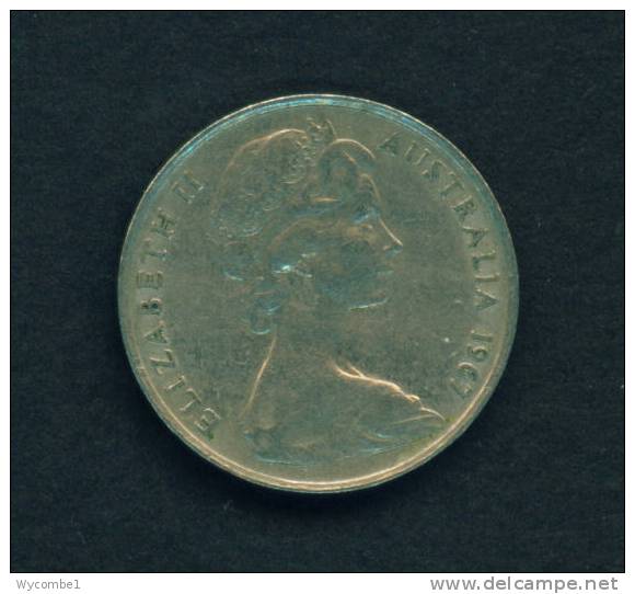 AUSTRALIA - 1967 10c Circ - 10 Cents