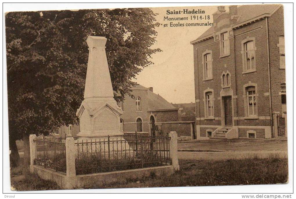 23877  -  Olne  Saint-Hadelin Monument   1914-18  Et  écoles Communales - Olne