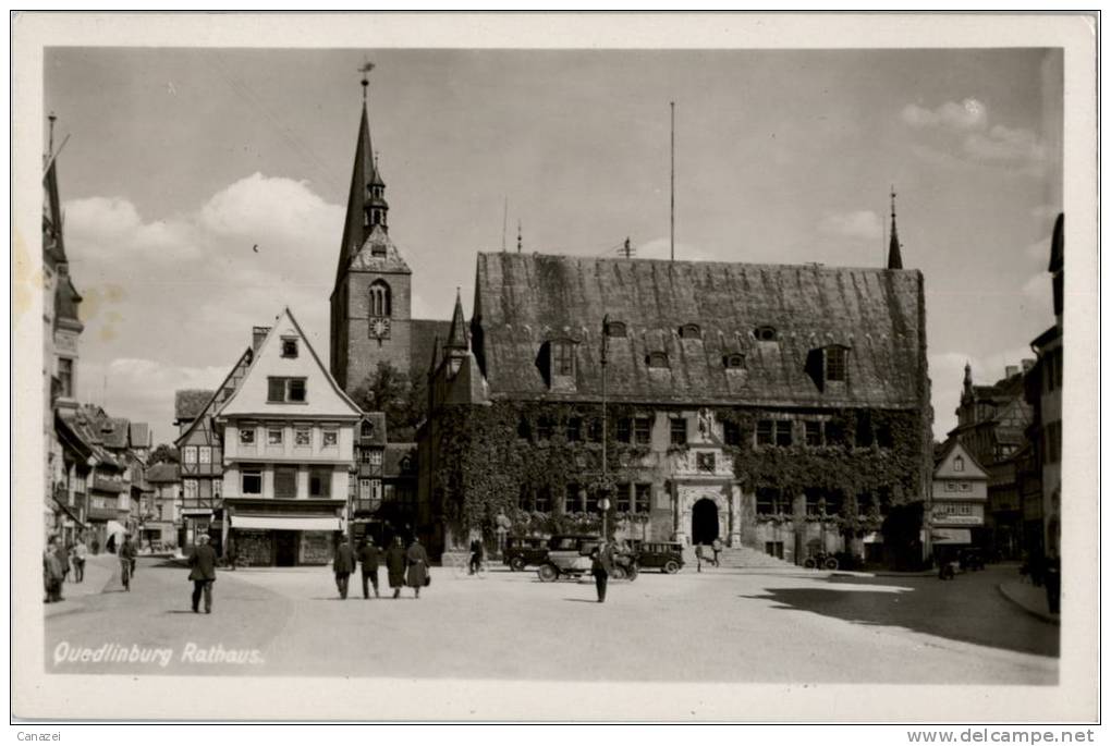 AK Quedlinburg, Rathaus, Gel 1951 (Schloßkrug Am Dom, Inh. Fritz Reissner) - Quedlinburg
