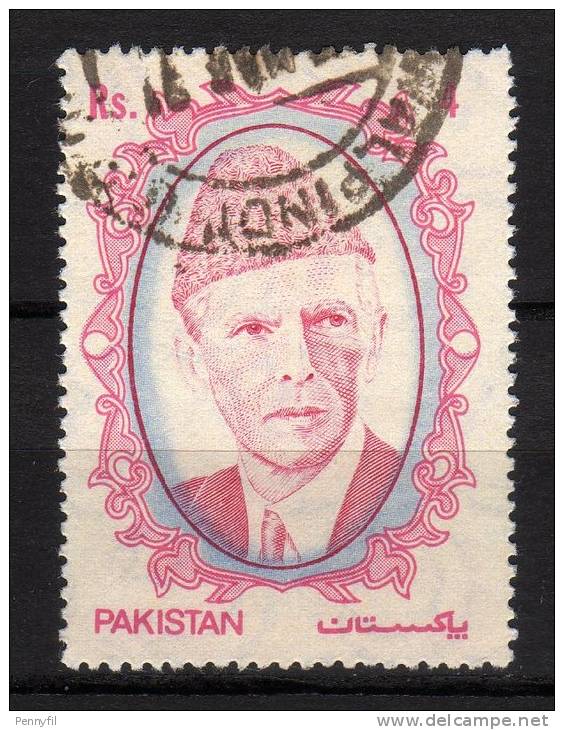 PAKISTAN - 1989 YT 729E USED - Pakistan