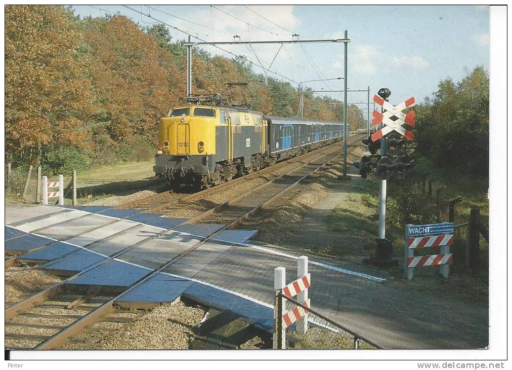 TRAIN - LOCOMOTIVE 1212 - Eisenbahnen