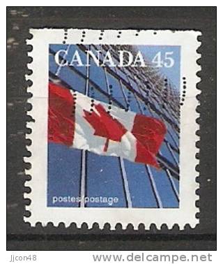 Canada  1995  Definitives; Flag 17 X 21 Mm  (o) P.13.75 X 13.25 - Single Stamps