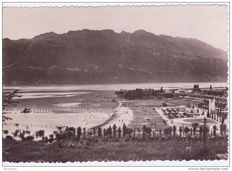 73 AIX LES BAINS, CPSM , Vue  Générale De La Plage - Aix Les Bains