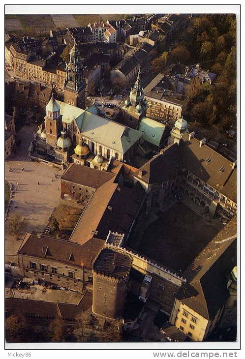 Pologne--CRACOVIE--KRAKOW----Wawel,vue Aérienne ,cpm N° K14 - Pologne