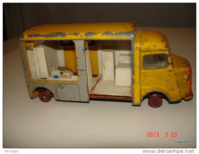 HM  VOITURE 1/43em  DINKY TOYS  CITROEN 1200 Kg PHILIPS  VENTE  EN L´ETAT - Jouets Anciens