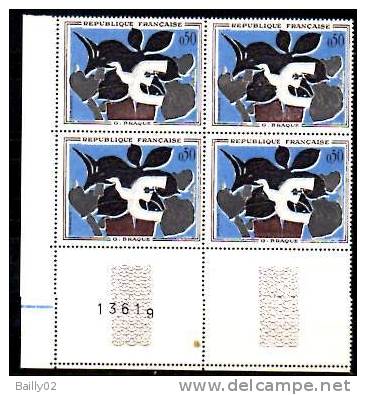 Le Messager      1319** - Unused Stamps