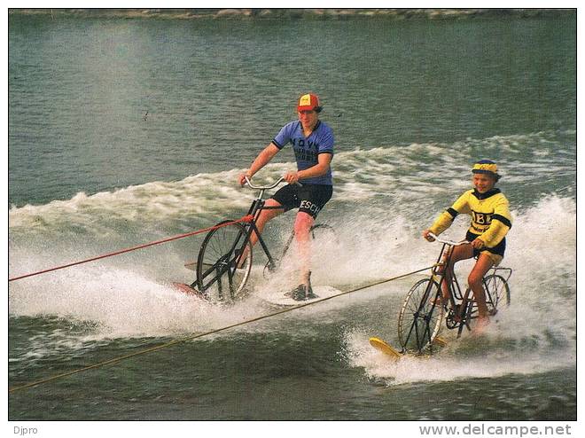 Jabbele  Klein Strand Waterskiende Fietsers Water Skiing - Jabbeke