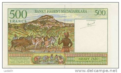 BILLET # MADAGASCAR # 500 FRANCS # 1994-1995 # ARIATY ZATO - Madagascar