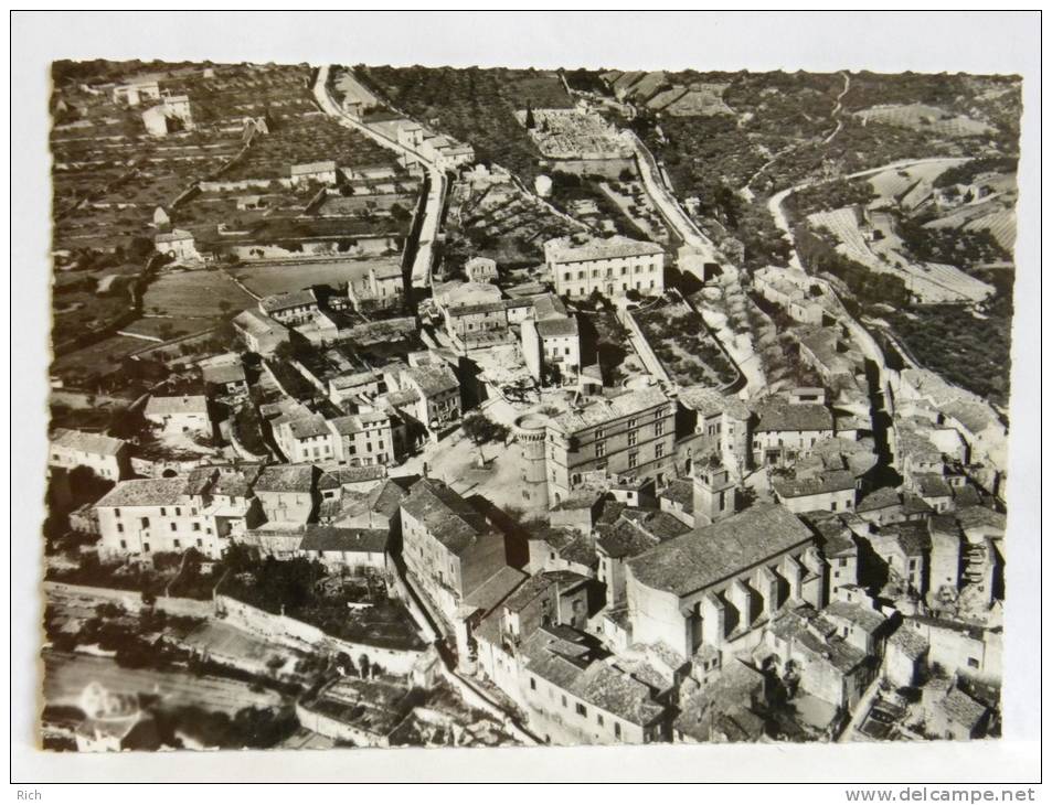 CPSM (84) Vaucluse - Gordes - Vue Générale Aérienne Sur Le Centre Du Village - Gordes