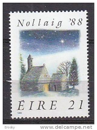 Q0933 - IRLANDE IRELAND Yv N°671 ** NOEL - Unused Stamps