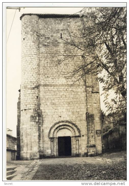 AUBIAC. - Carte-Photo De L'Eglise.  CPM - Autres & Non Classés