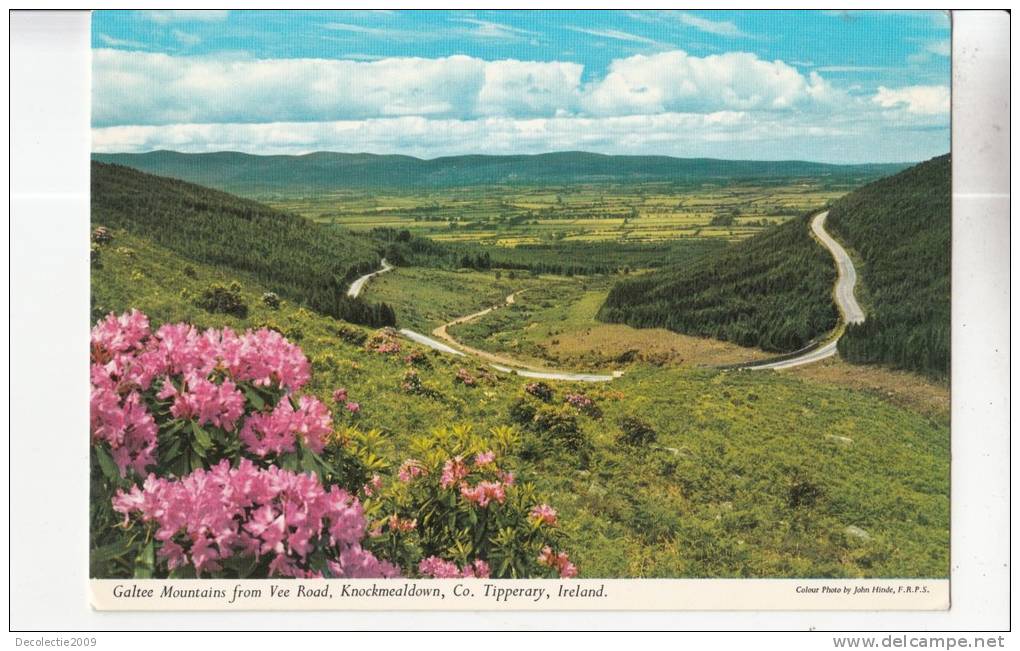 BT2889 Galtee Mountains From Vee Road Tipperary     2 Scans - Tipperary